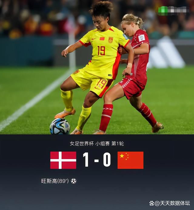 我几乎不能责怪那位错误地鼓励我(和我那强忍两小时精神刺激的妻子去看这部片子的宣传者，因为不仅仅是她，还有许多位我的评论界同仁都对这部不可言状的影片欢呼喝彩。